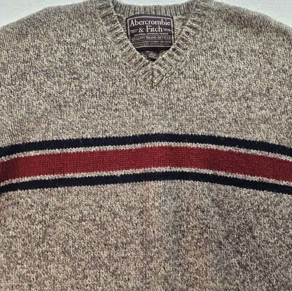 Abercrombie & Fitch XL Shetland Wool V-Neck Sweater - Picture 3 of 7